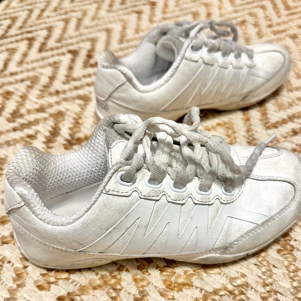 Girls Cheer Sneaker